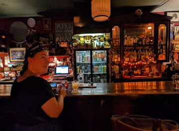 canada/western-canada/bar/done-right-inn