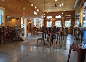 vermont/molly-falls-state-park/bar/red-barn-brewing