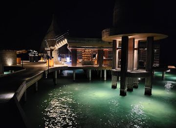 maldives/baa-atoll/bar/sky-at-anantara-kihavah-maldives-villas