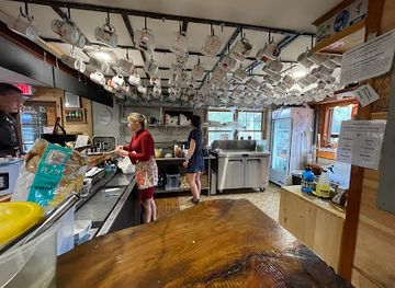 maine/kennebec-county/bar/the-woodshed