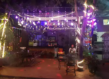 H-Cafe and Cocktail
