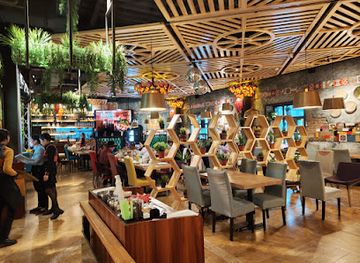 mongolia/buir-lake/bar/modern-nomads