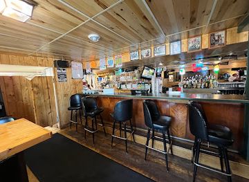 minnesota/cuyuna-country-state-recreation-area/bar/the-green-lantern-bar-grill