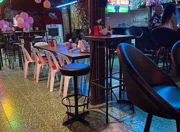 thailand/kanchanaburi/mueang-kanchanaburi/bar/easy-bar
