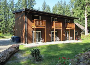 washington/mount-baker/bar/blue-t-lodge