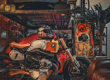 kuwait/al-ahmadi-governorate/bar/savage-muscle-mancave