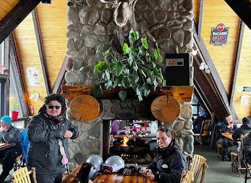 utah/solitude-mountain-resort/bar/molly-green-s