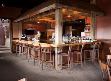 colorado/montrose/bar/camp-robber