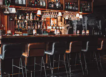 The Old Fashioned Cocktails & Bites