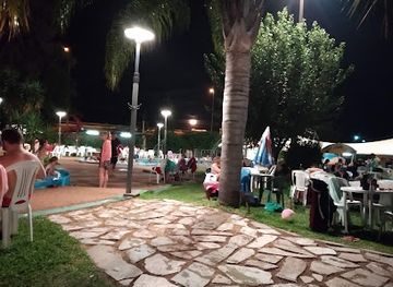 uruguay/termas-de-dayman/bar/plaza-de-comidas