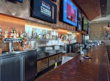 illinois/schaumburg/bar/city-works-woodfield-mall-schaumburg