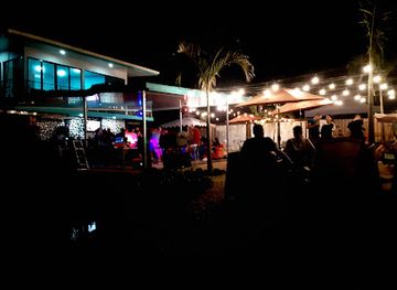 costa-rica/arenal-volcano-area/bar/mondragon