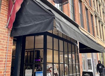 illinois/galena-territory/bar/champagne-on-main