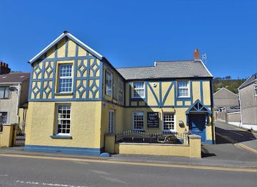 united-kingdom/west-glamorgan/bar/the-travellers-well