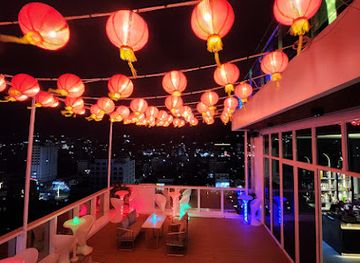 cambodia/sihanoukville/bar/la-luna-skybar