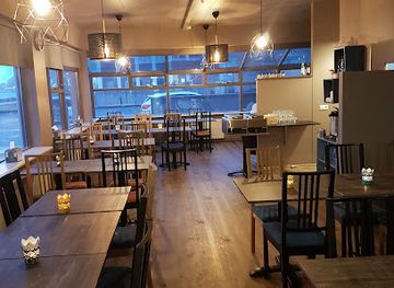 iceland/dynjandi-waterfall/bar/vestur-restaurant-n1-patreksfjorour