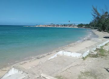 jamaica/north-coast/bar/flavours-beach-bar-and-restaurant