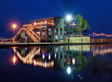 louisiana/honey-island-swamp/bar/t-rivers-bar-grill