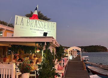 antigua-and-barbuda/nelson-s-dockyard/bar/la-brasserie-d-antigua