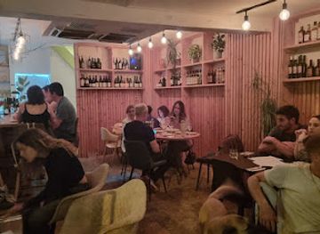 israel/jerusalem/old-city/bar/negroni-wine