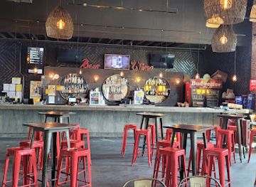 tennessee/memphis/midtown/bar/railgarten