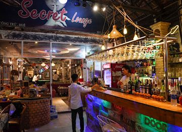 vietnam/hue/phu-huong/bar/secret-lounge-hue