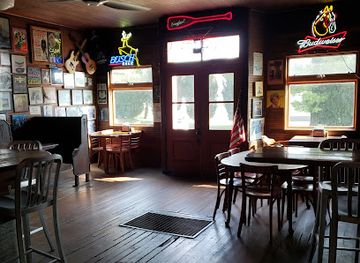 wisconsin/driftless-area/bar/pleasant-ridge-bar-grill