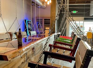 texas/waco/bar/twisted-sisters-patio-bar