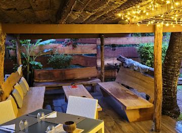 french-polynesia/moorea/bar/o2-coco-bar-restaurant