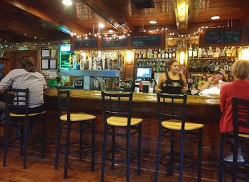 new-jersey/delaware-water-gap-national-recreation-area/bar/tom-x-pub