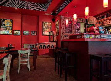 germany/cologne/altstadt-sud/bar/garage-bar