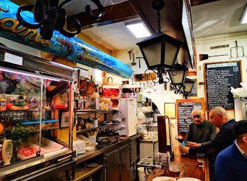 spain/seville/triana/bar/triana-bar