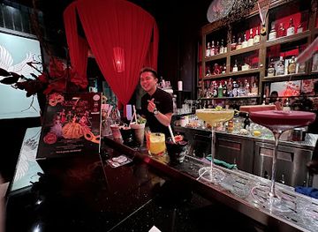 malaysia/central-region/bar/crane-upstairs-kl