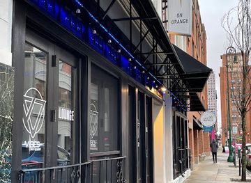 connecticut/new-haven-harbor/bar/vibes-on-orange