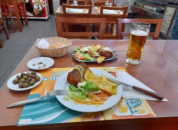 portugal/arrabida-natural-park/bar/cantina-bar-da-doca-pesca