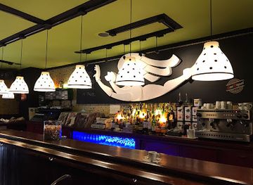 spain/bilbao/deusto/bar/amarillo