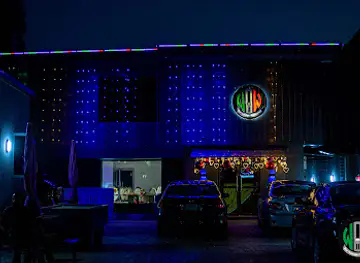 Wow! Bar Lounge Restaurant