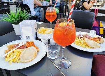 italy/genoa/bar/manhattan-bar