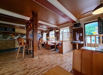 luxembourg/vianden/bar/cafe-du-pont
