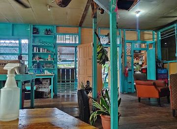 costa-rica/cahuita-national-park/bar/soda-kawe