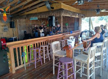 kentucky/land-between-the-lakes-national-recreation-area/bar/hu-b-s-at-kuttawa