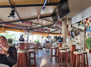 greece/south-aegean/bar/oasis-cocktail-bar