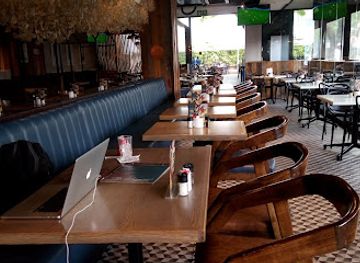 south-africa/johannesburg/rosebank/bar/news-cafe-rosebank