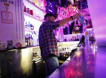 spain/barcelona/eixample/bar/plata-cocktail-bar