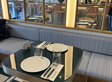 spain/madrid/bar/thebikinibar