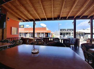 cyprus/fig-tree-bay/bar/fools-and-horses-pub