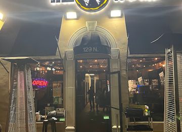 california/inglewood/bar/the-wood-bbq-sportsbar