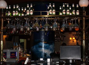 india/hyderabad/hussain-sagar/bar/10-downing-street-begumpet