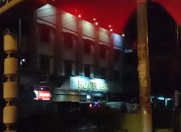 The palace Pub & Bar