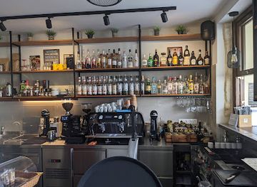 greece/crete/rethymno/bar/drink-n-roll